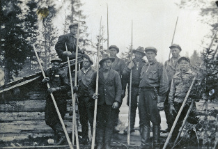 Savottamiehet. Kuva: Seuran arkisto (Pylkkönen).